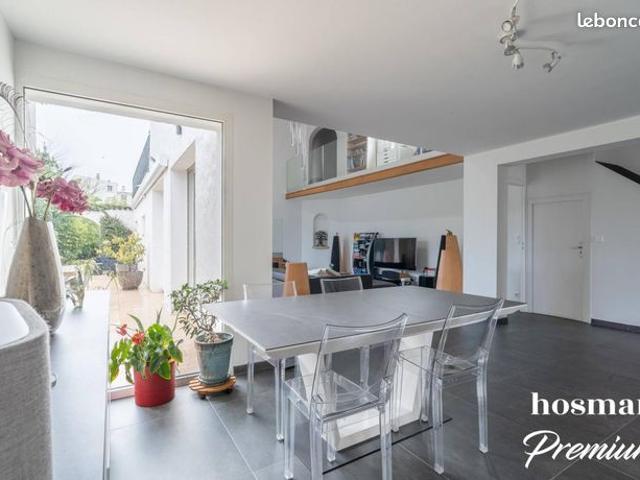 Maison 8 pièces 298 m²