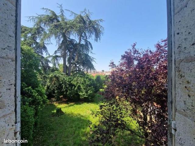 Maison 8 pièces 298 m²