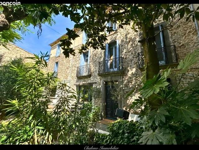 Maison 8 pièces 298 m²
