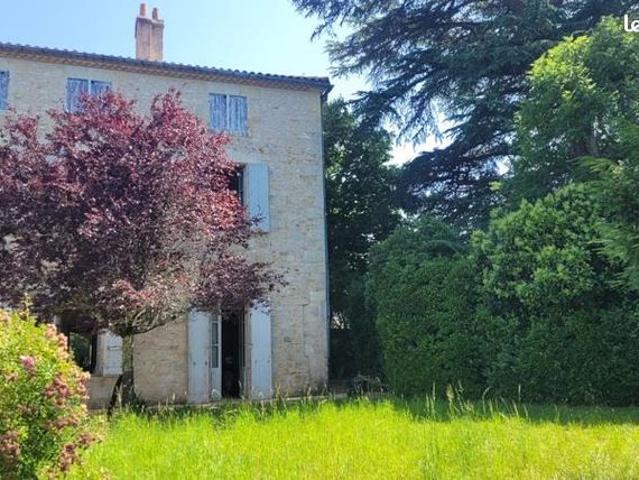 Maison 8 pièces 298 m²