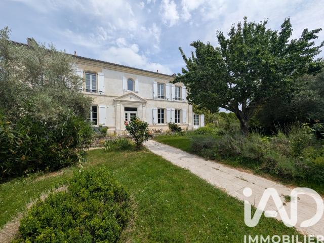 Maison 8 pièces 298 m²
