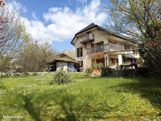 Maison 8 pièces 290 m²