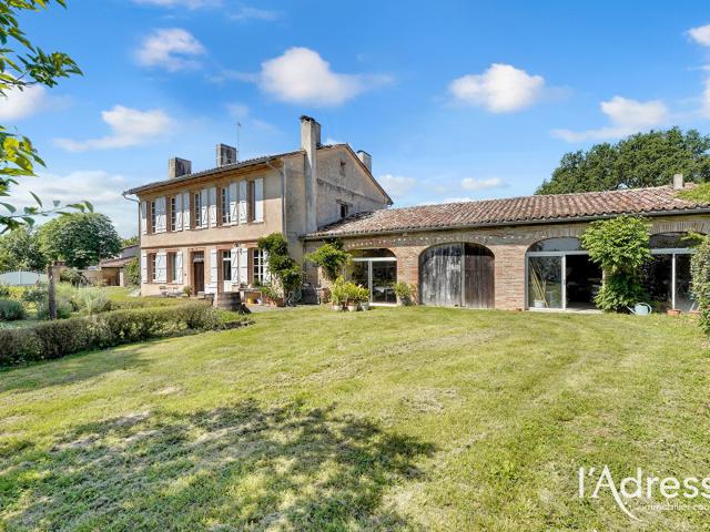 Maison 8 pièces 290 m²