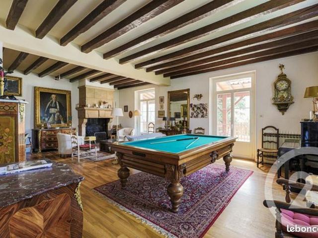 Maison 8 pièces 290 m²
