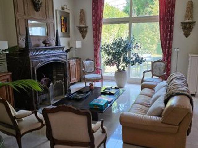 Maison 8 pièces 290 m²