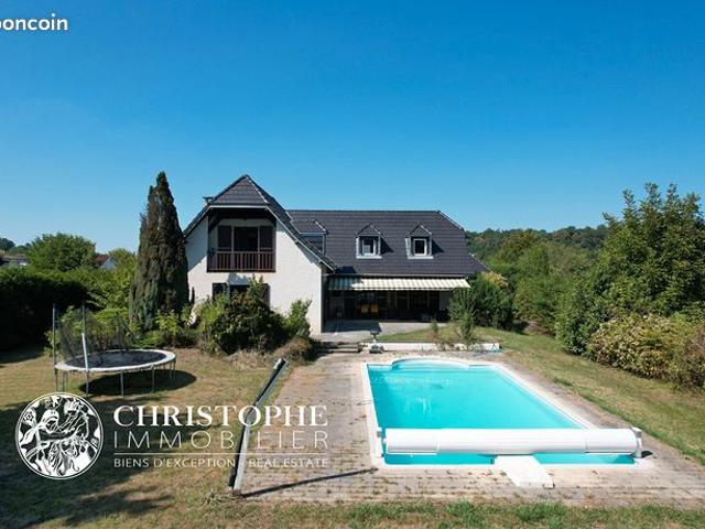 Maison 8 pièces 290 m²