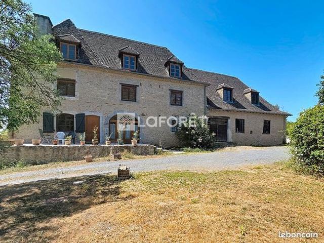 Maison 8 pièces 290 m²