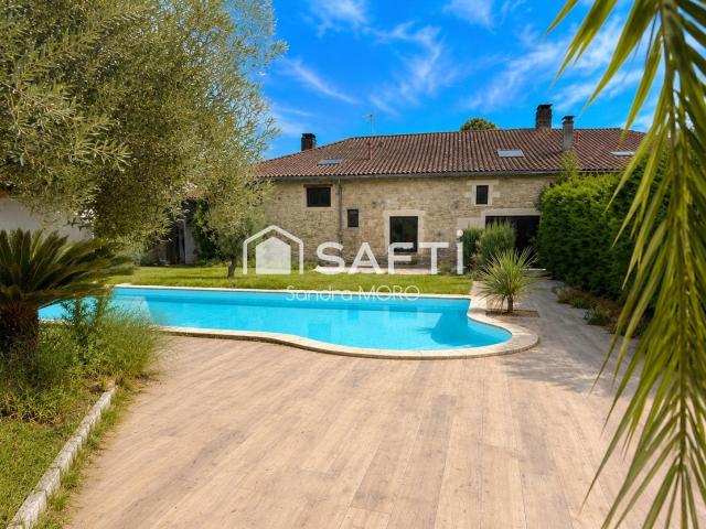 Maison 8 pièces 290 m²