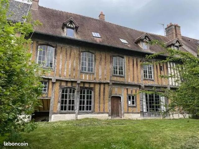 Maison 8 pièces 290 m²