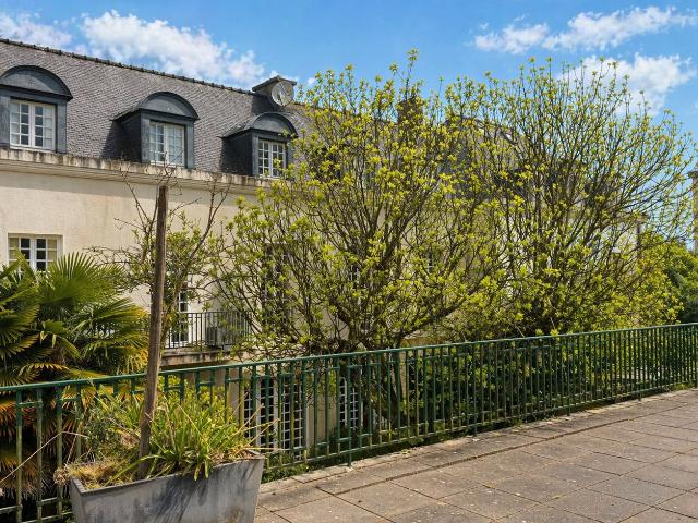 Maison 8 pièces 290 m²