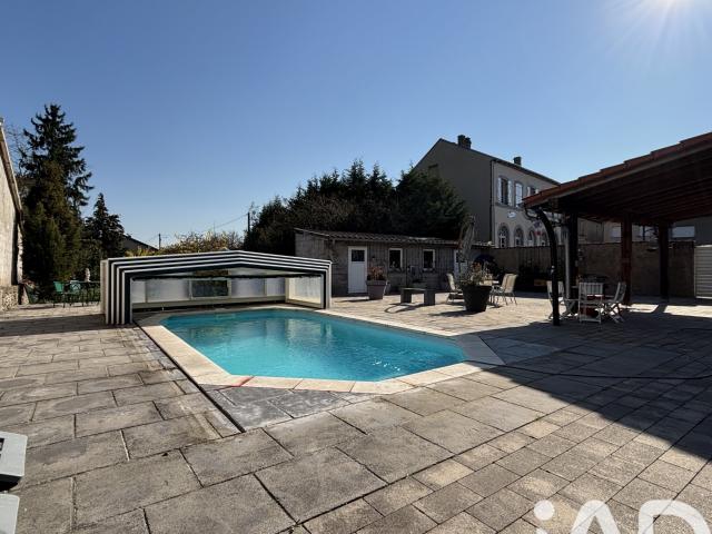 Maison 8 pièces 290 m²