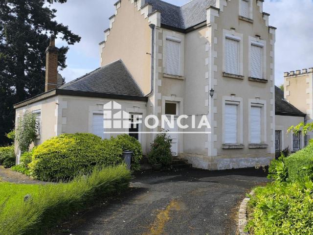 Maison 12 pièces 290 m²