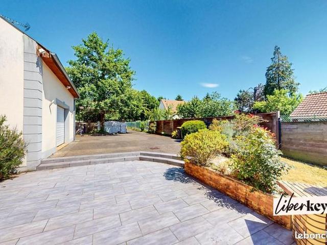 Maison 8 pièces 290 m²