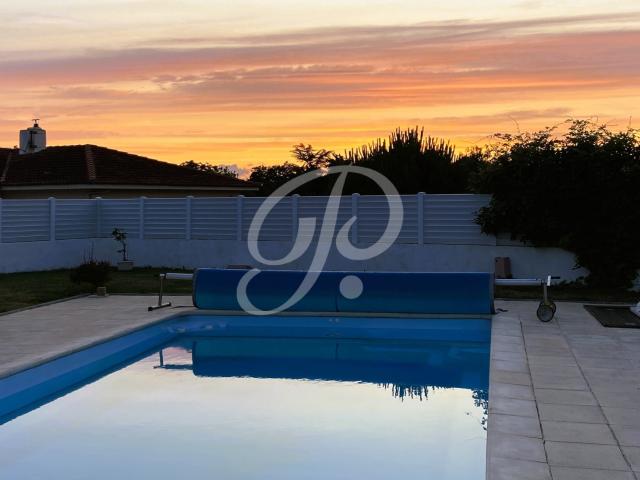 Maison 8 pièces 290 m²