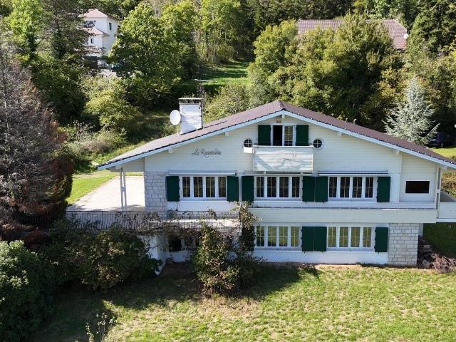 Maison 8 pièces 290 m²