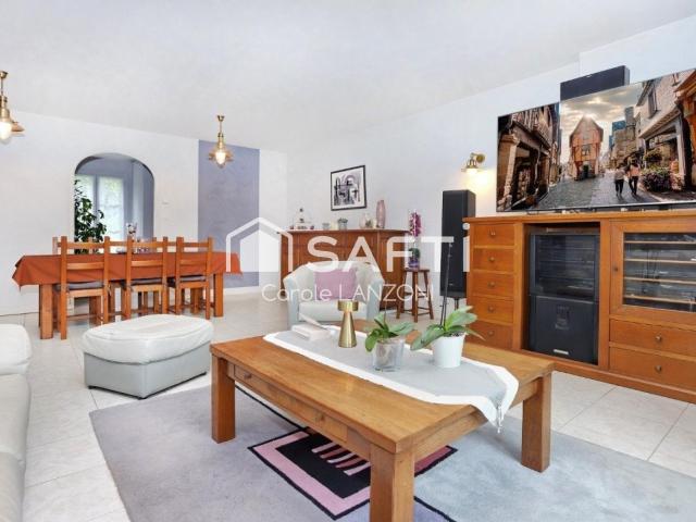 Maison 8 pièces 290 m²