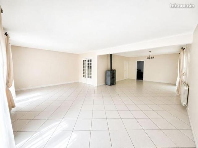 Maison 8 pièces 290 m²