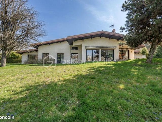 Maison 8 pièces 291 m²