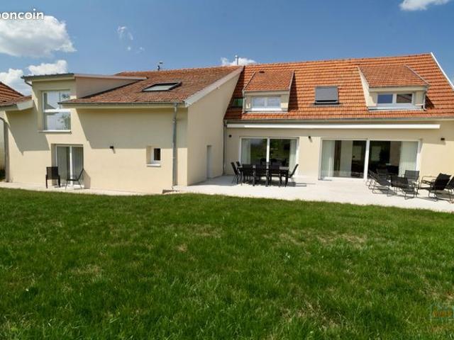 Maison 8 pièces 291 m²