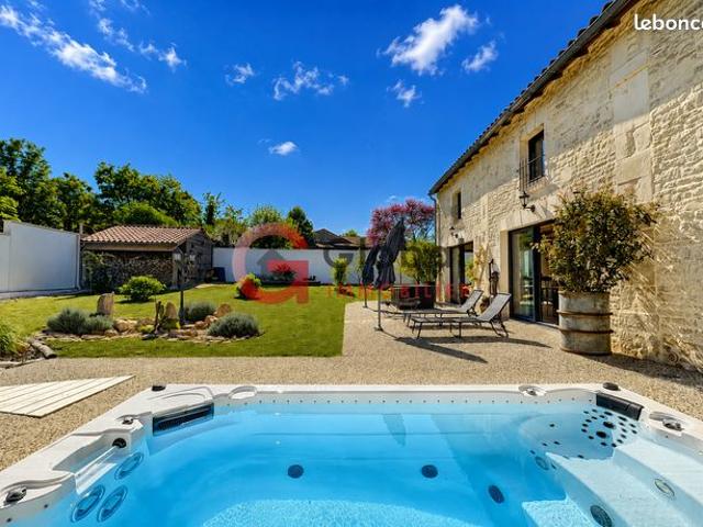 Maison 8 pièces 291 m²