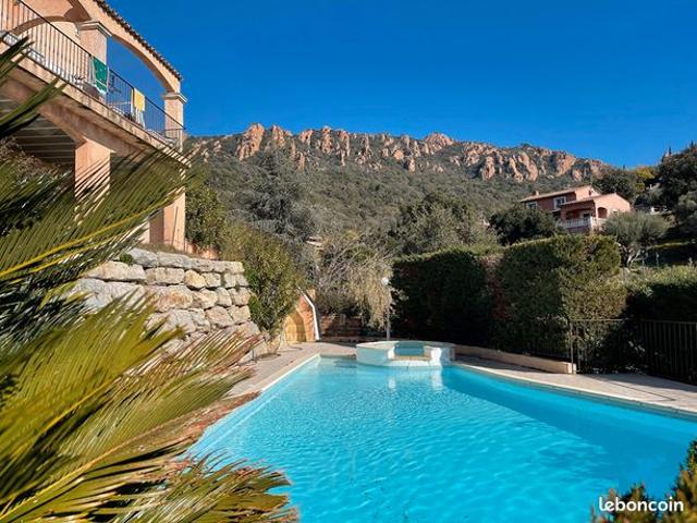 Maison 8 pièces 291 m²