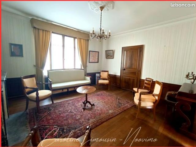 Maison 8 pièces 292 m²