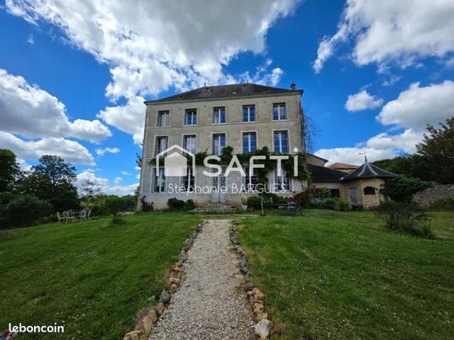Maison 8 pièces 293 m²