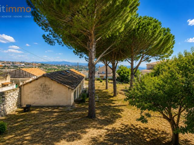Maison 8 pièces 304 m²