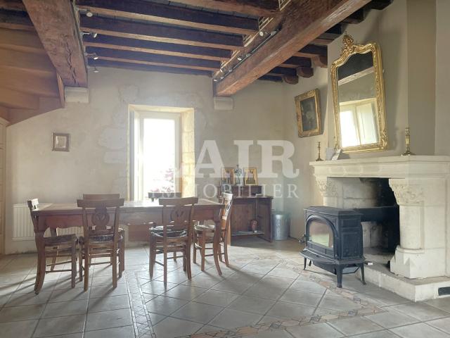 Maison 8 pièces 304 m²