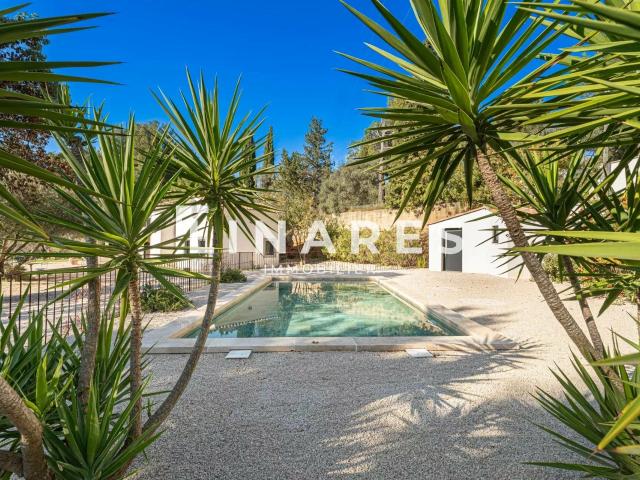Maison 8 pièces 305 m²