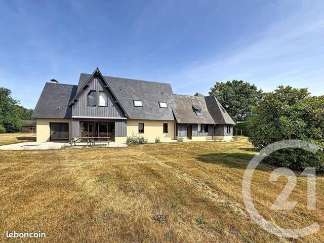 Maison 8 pièces 307 m²