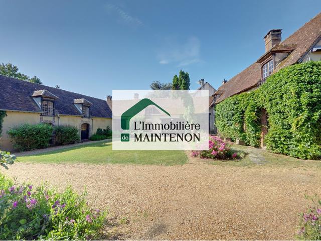 Maison 8 pièces 307 m²