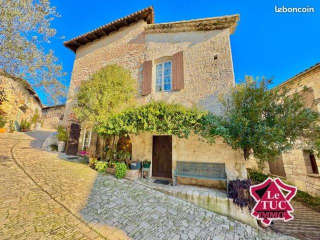 Maison 8 pièces 308 m²