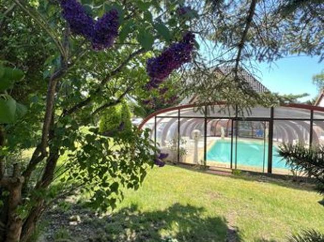 Maison 8 pièces 308 m²