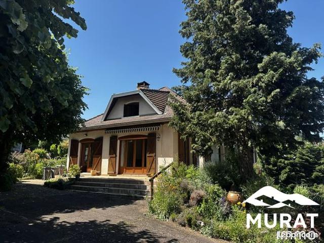 Maison 8 pièces 309 m²