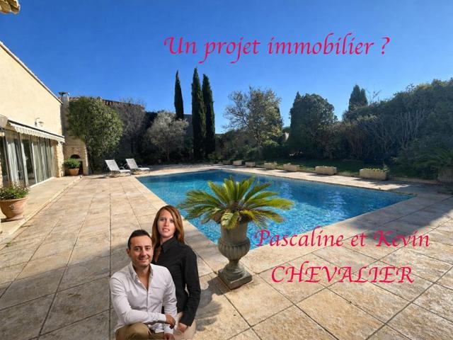 Maison 8 pièces 300 m²