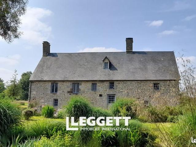 Maison 8 pièces 300 m²
