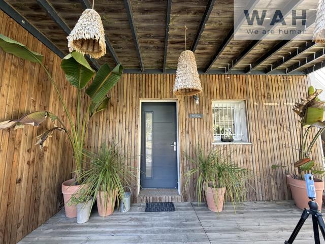 Maison 8 pièces 300 m²
