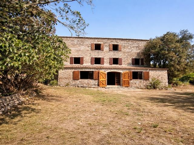 Maison 8 pièces / 300 m² / 588 000 EUR / DURFORT ET SAINT MARTIN DE SOSSENAC