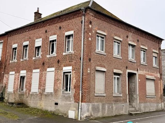 Maison 8 pièces 300 m²