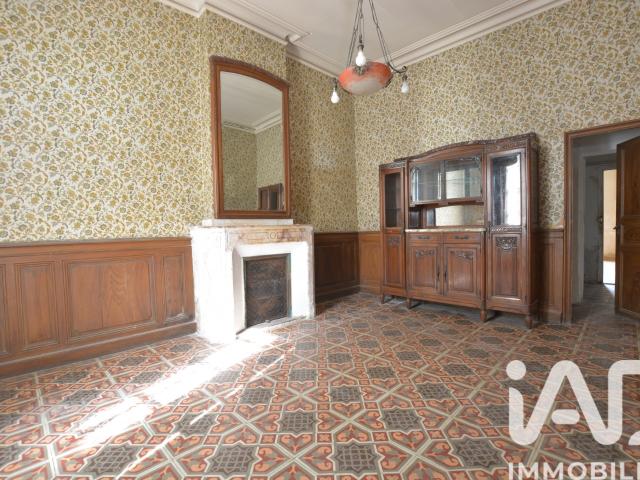 Maison 8 pièces 300 m²