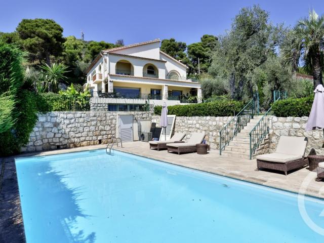 Maison 8 pièces 300 m²