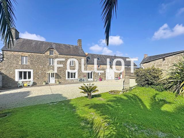 Maison 9 pièces 300 m²