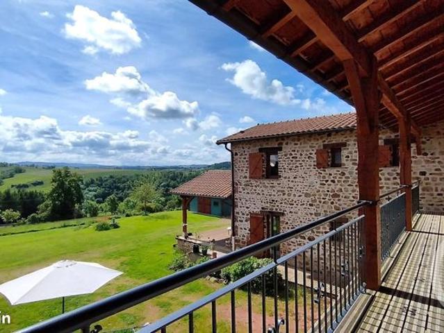 Maison 8 pièces 300 m²