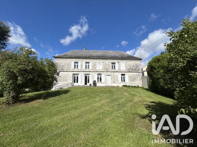 Maison 8 pièces 300 m²