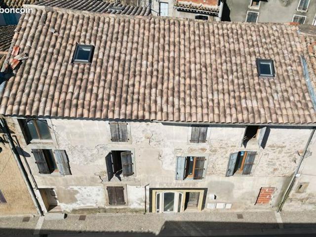 Maison 8 pièces 300 m²