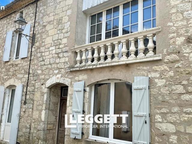 Maison 8 pièces 301 m²