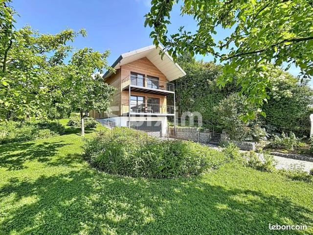 Maison 8 pièces 302 m²