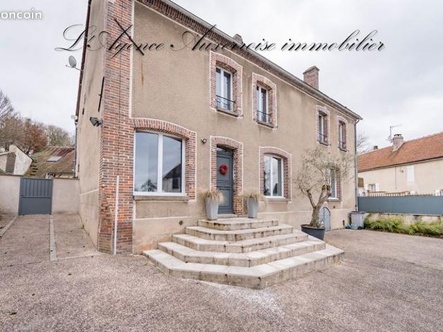 Maison 8 pièces 314 m²