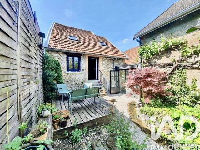 Maison 8 pièces 315 m²